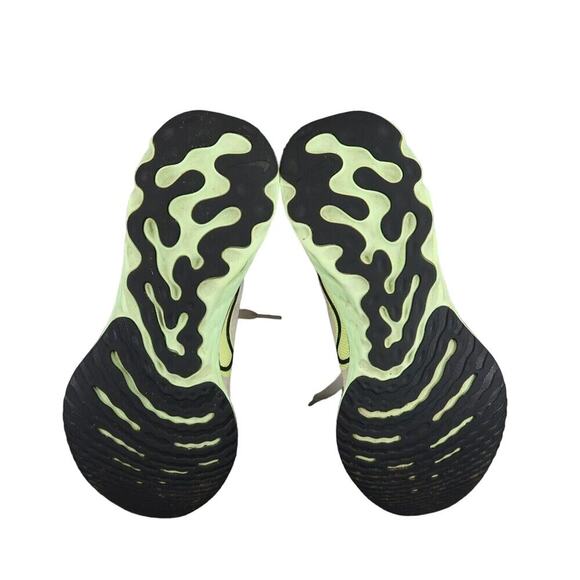 Nike Shoes Womens 8 Athletic Trainers React Infinity Run Flyknit Running Sneaker - Picture 11 of 14